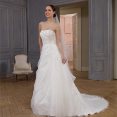 Robe de mariée Bucarest - Point Mariage - 599,99€